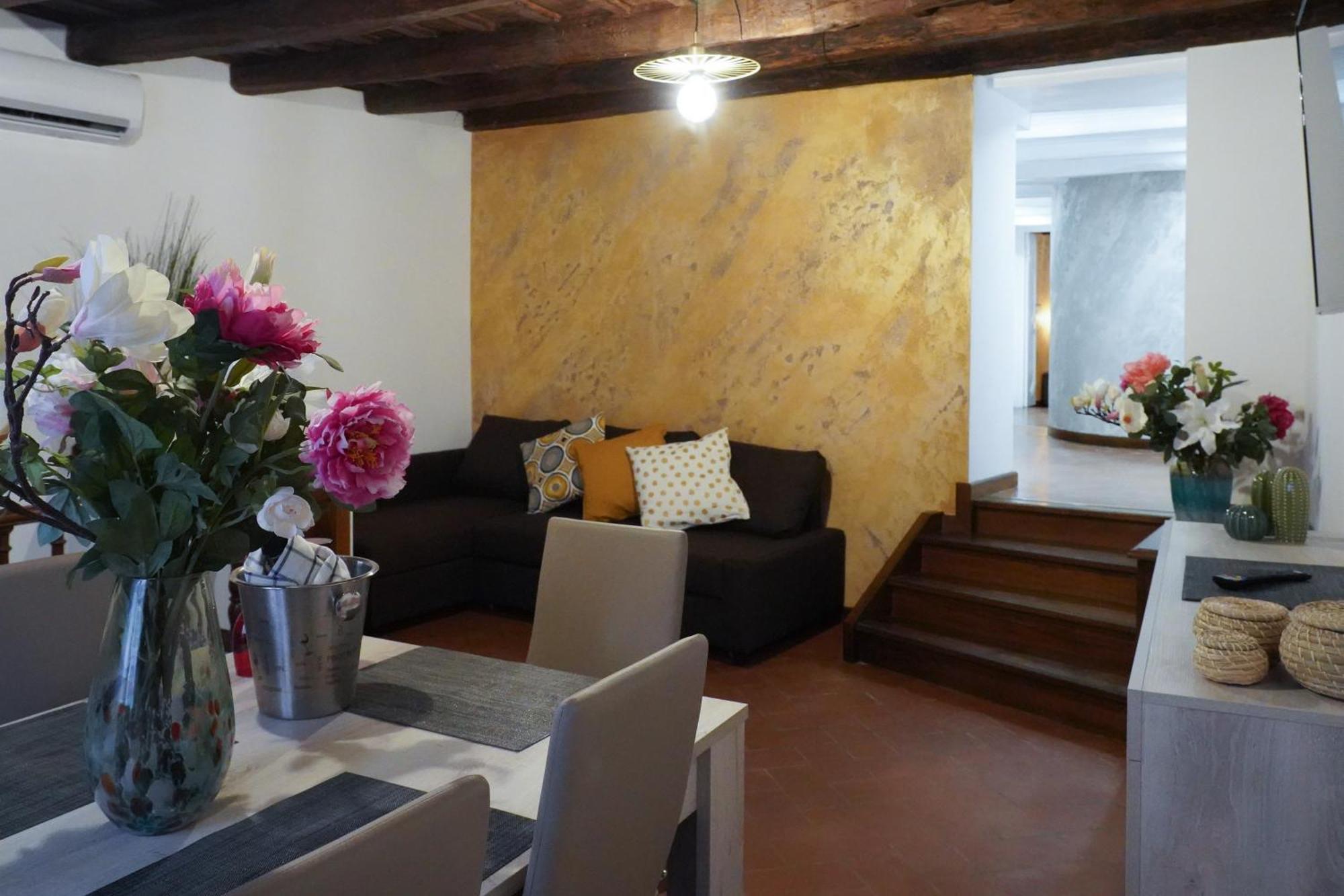 Navona Jacuzzi Apartment